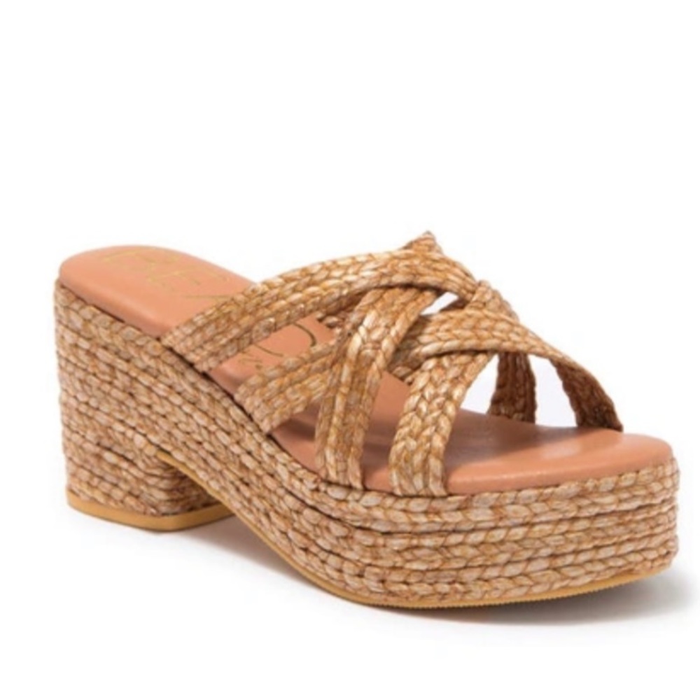 COCONUTS BY MATISSE BEACH LANI BRAIDED RAFFIA PLATFORM SANDAL IN COGNAC -Size 10